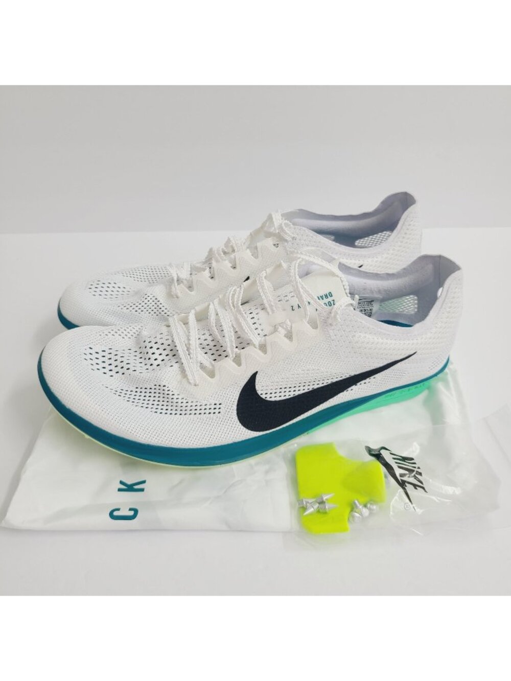 NEW Nike ZoomX Dragonfly 2 Track & Field Shoes SPIKES BAG FD8413-102 Size 10.5